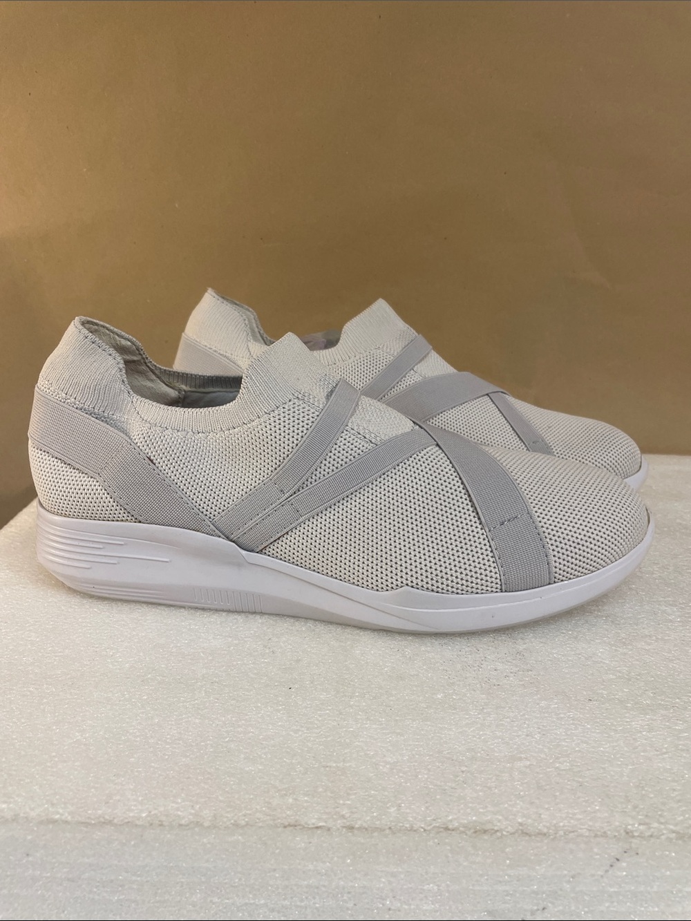 Munro Women's Slip-On Knit Sneakers in Light Gray